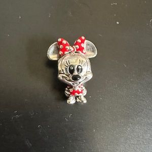 Pandora X Disney Minnie Mouse charm